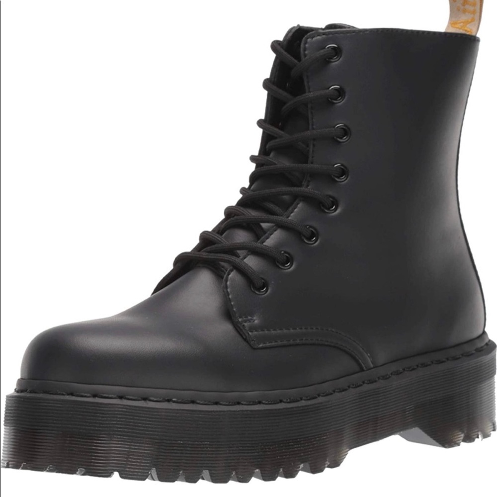 Dr Martens Vegan Jadon II 8-eye platform boot